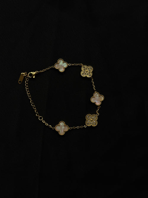 Gold-Tone Four-Leaf Clover Charm Bracelet – Stackable Motif Design