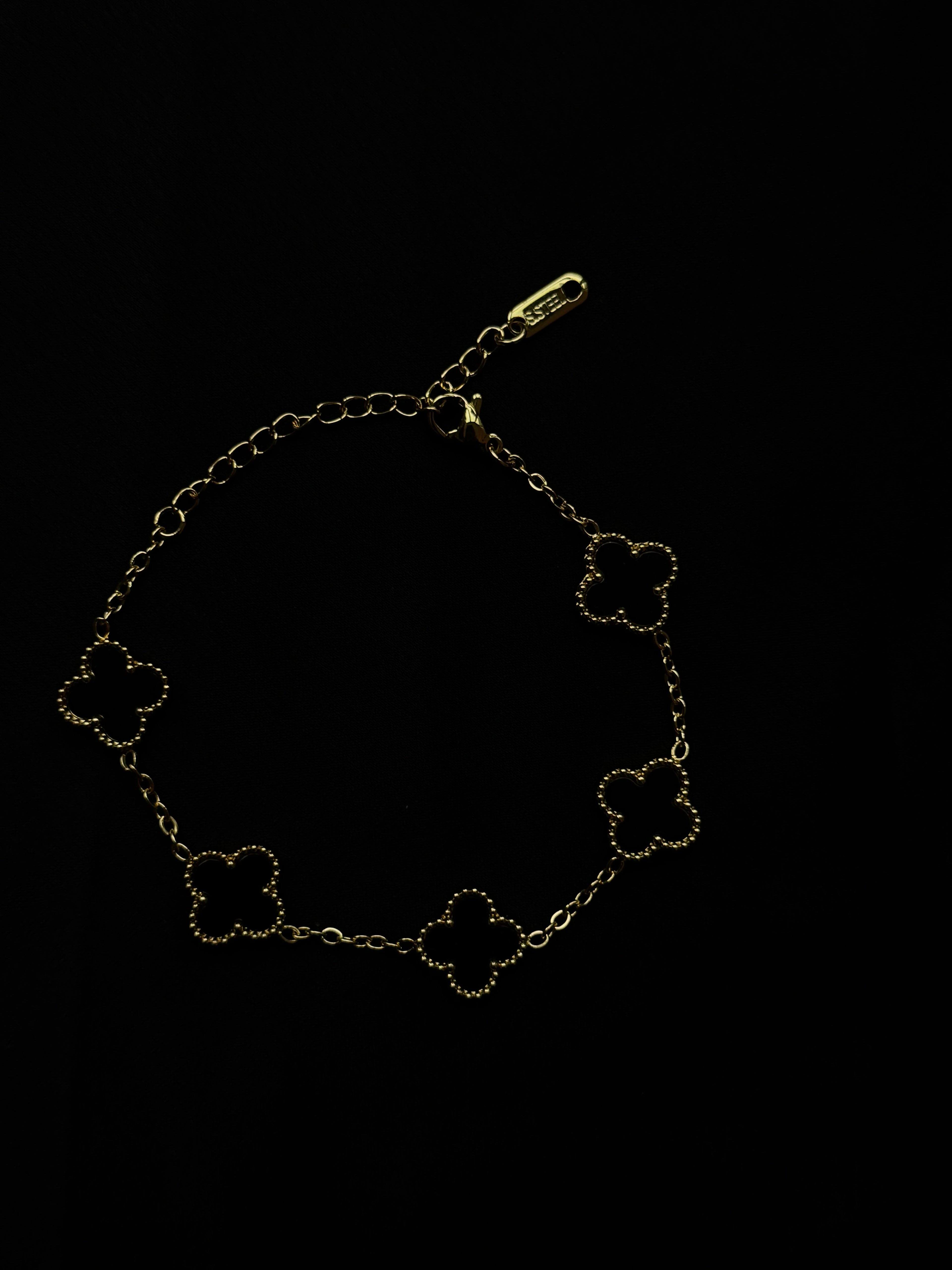 Gold-Tone Four-Leaf Clover Charm Bracelet – Stackable Motif Design