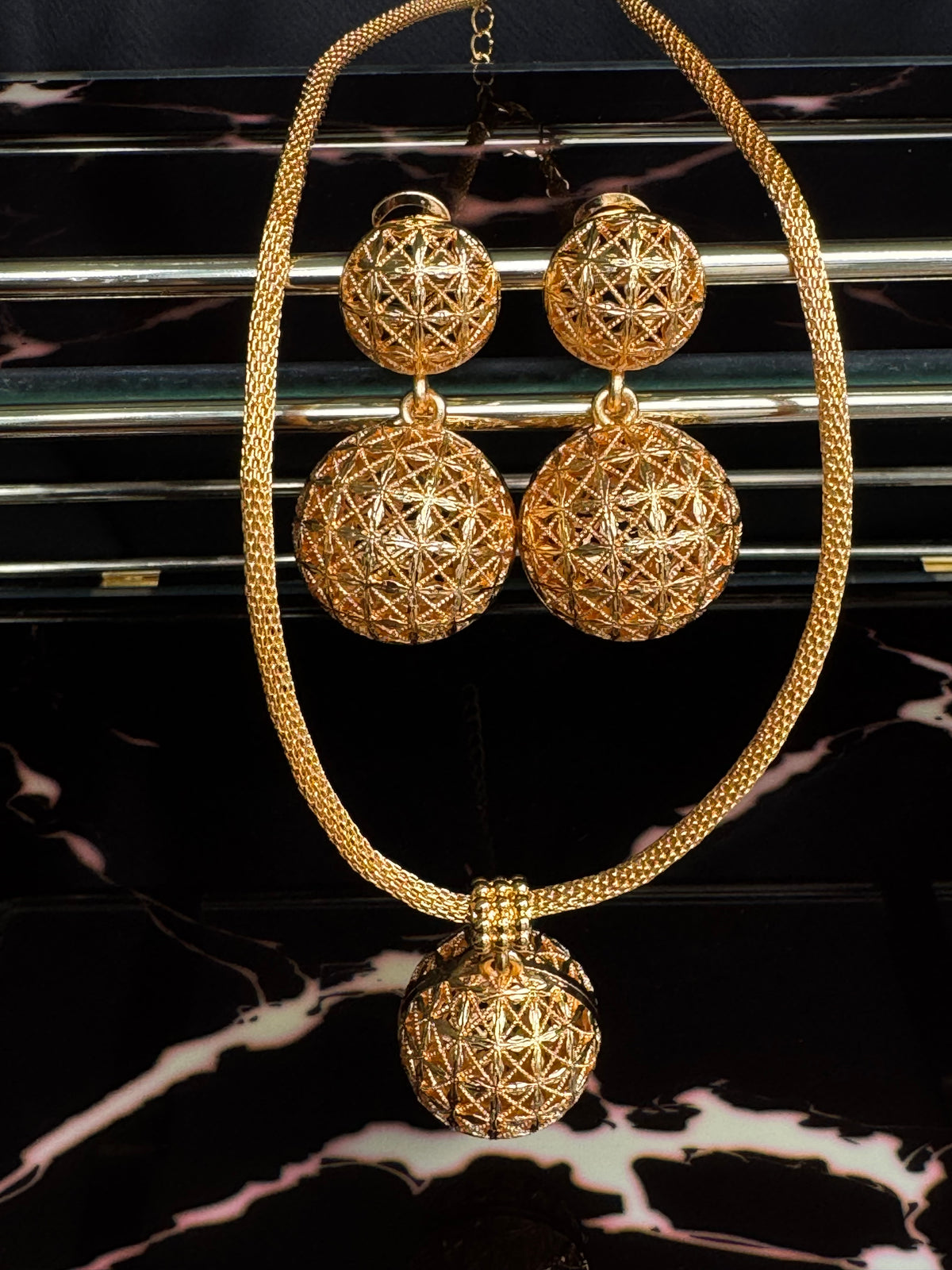 Textured Ball Pendant Necklace & Earrings Set