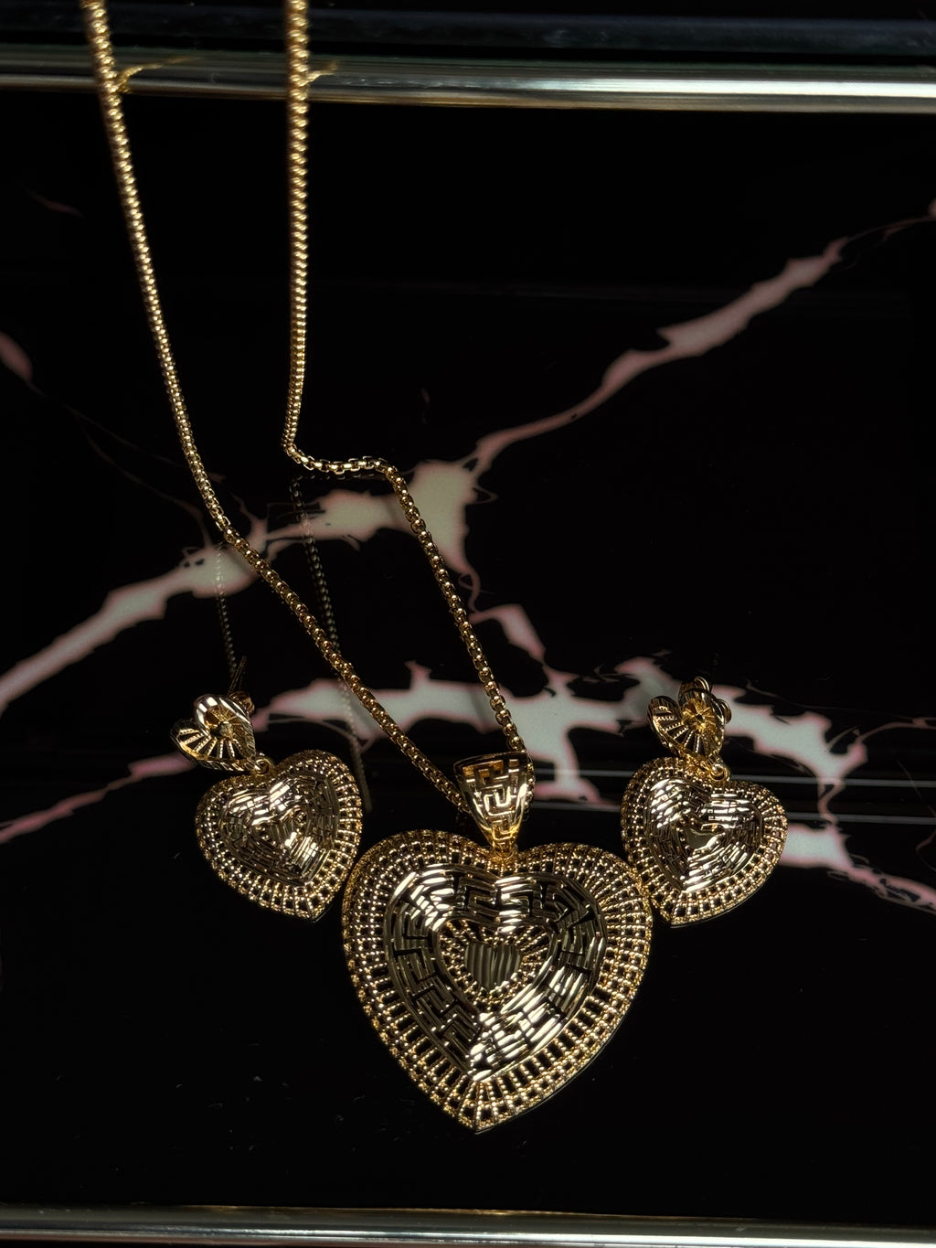 Woven Heart Pendant Gold Jewelry Set (Necklace & Earrings)