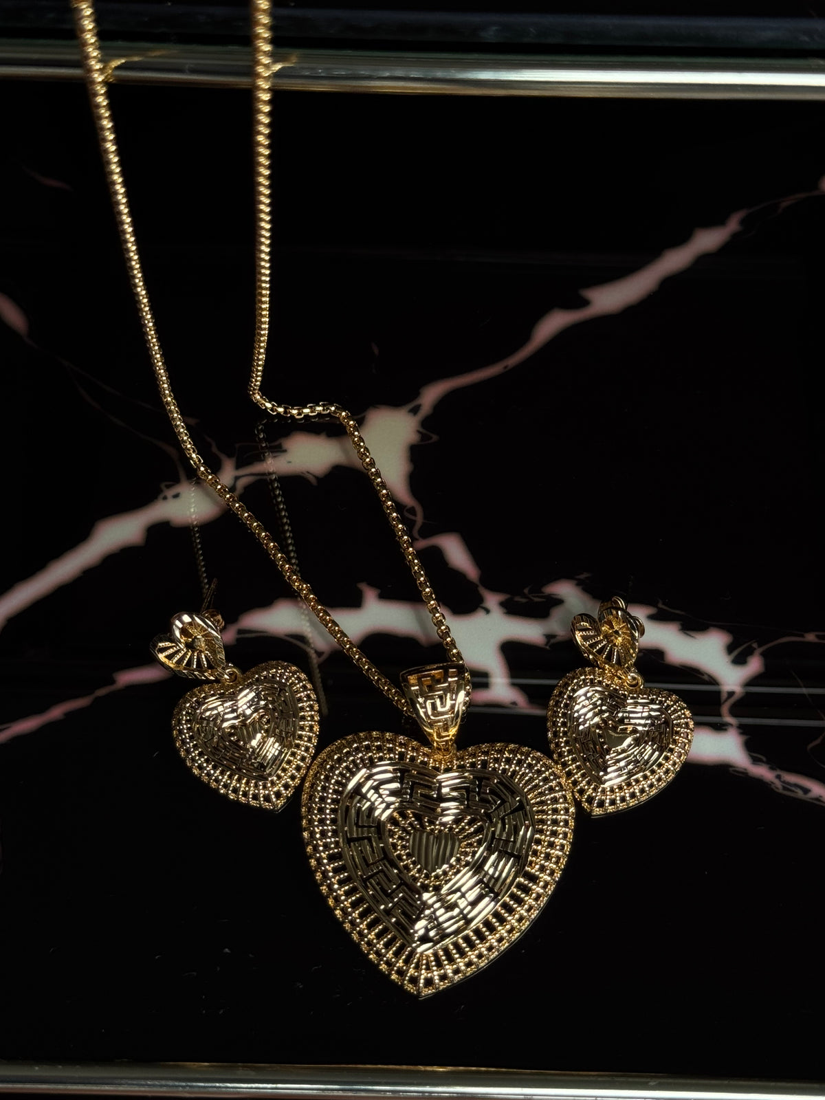 Woven Heart Pendant Gold Jewelry Set (Necklace & Earrings)