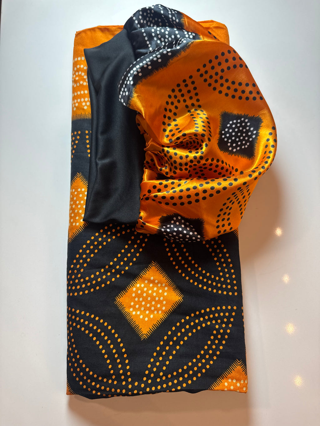 Classic Somali Shaash Baati with Matching Silk Bonnet – 2 Piece Set